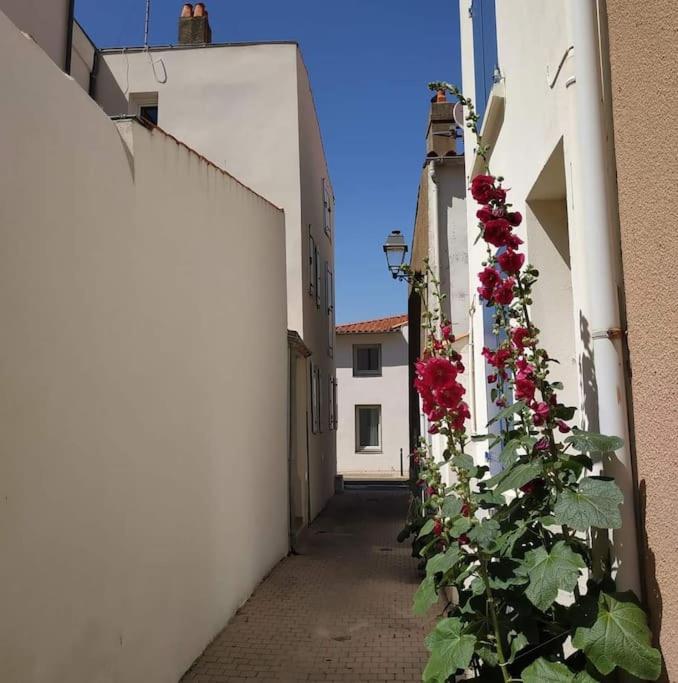 Sunny Studio Terrasse, Hypercentre La Plage A 2 Pas ! เลส์ซาบล์-โดล็อนน์ ภายนอก รูปภาพ